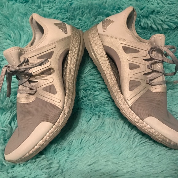 adidas Women's PureBoost Clear GreySilver Metallic - Picture 3 of 7